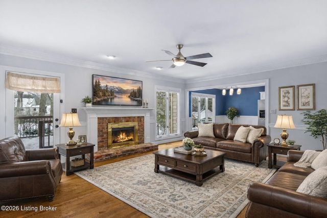 803 Lake Forest Pkwy, Louisville, KY 40245