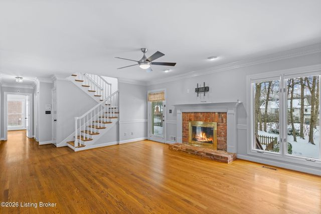 803 Lake Forest Pkwy, Louisville, KY 40245