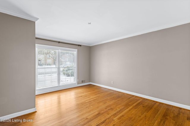 803 Lake Forest Pkwy, Louisville, KY 40245