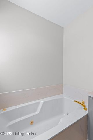 803 Lake Forest Pkwy, Louisville, KY 40245