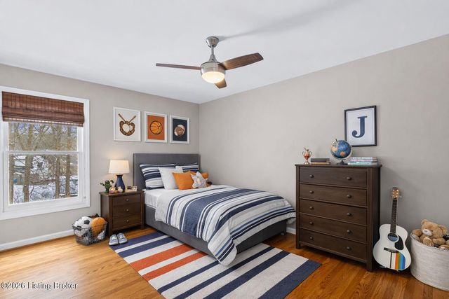 803 Lake Forest Pkwy, Louisville, KY 40245