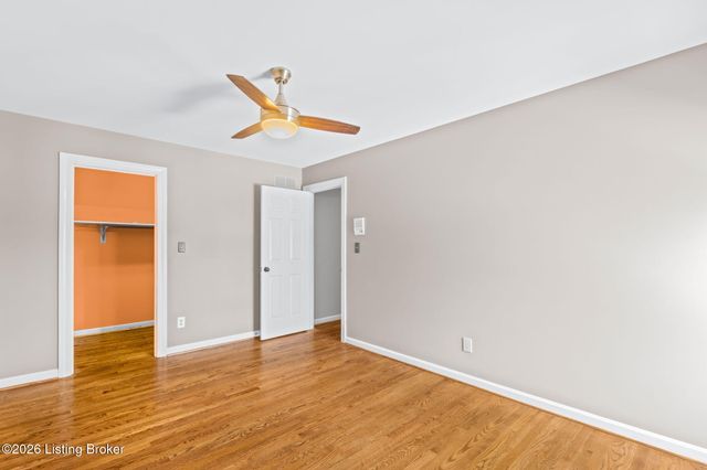 803 Lake Forest Pkwy, Louisville, KY 40245