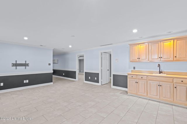 803 Lake Forest Pkwy, Louisville, KY 40245