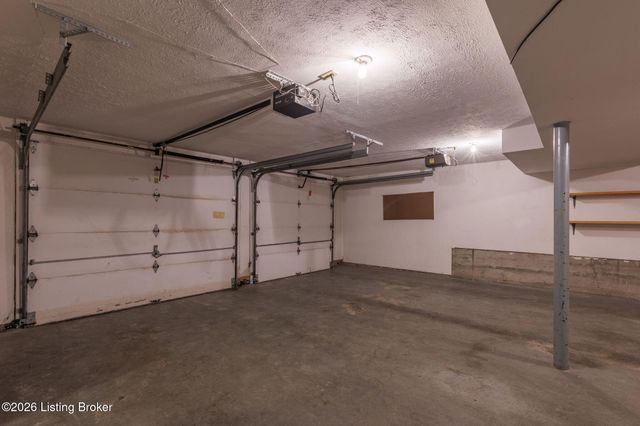 803 Lake Forest Pkwy, Louisville, KY 40245