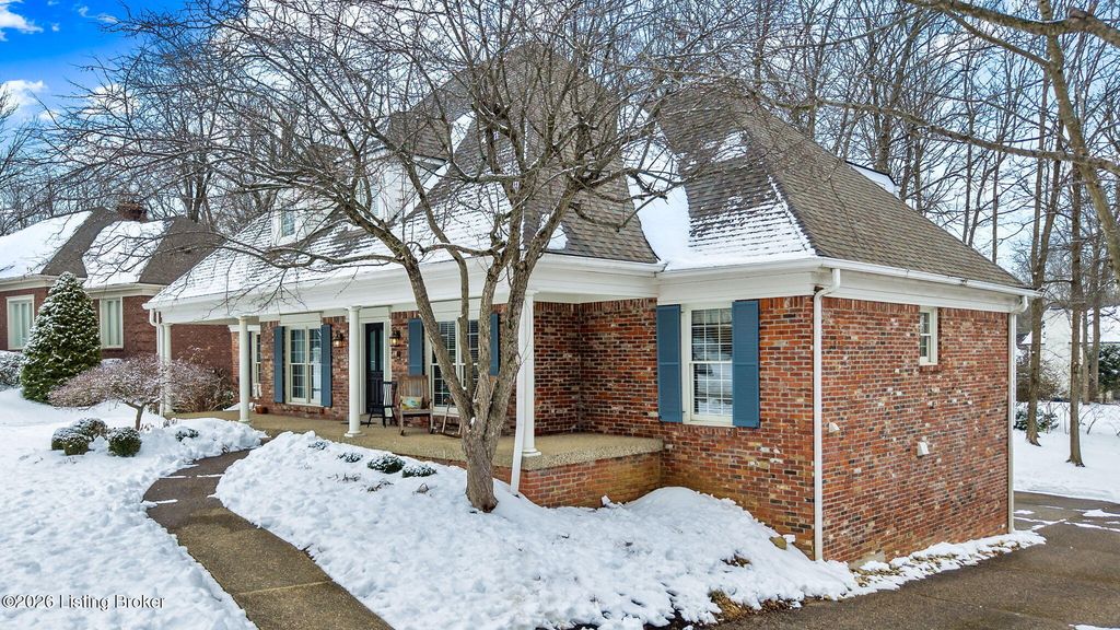 803 Lake Forest Pkwy, Louisville, KY 40245