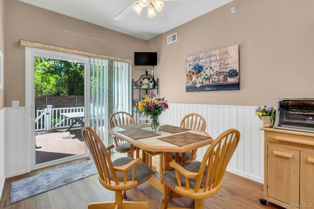 13 Cranberry Circle, Medford, NY 11763