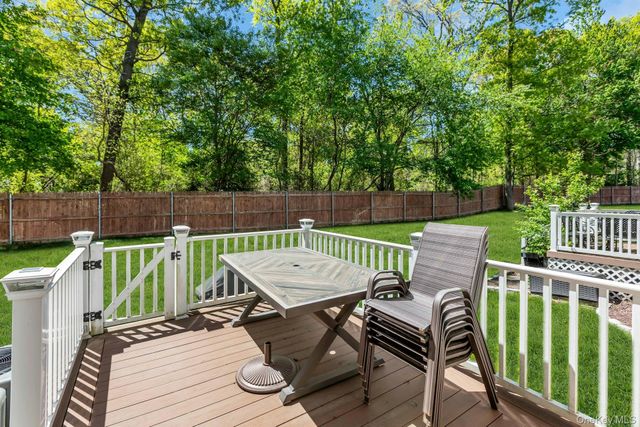 13 Cranberry Circle, Medford, NY 11763