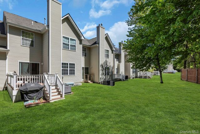 13 Cranberry Circle, Medford, NY 11763