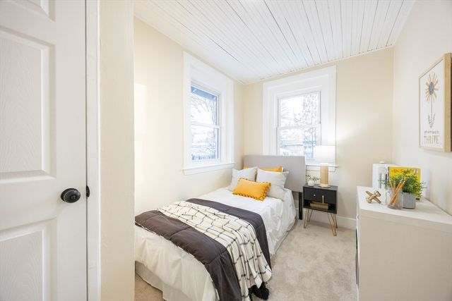 10 Hobamack, Weymouth, MA 02191