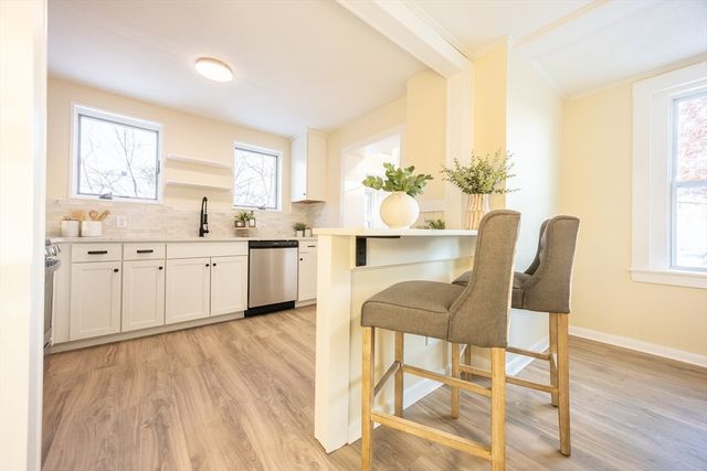 10 Hobamack, Weymouth, MA 02191