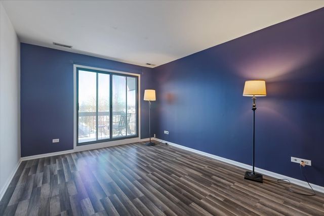 7710 Dempster 404, Morton Grove, IL 60053