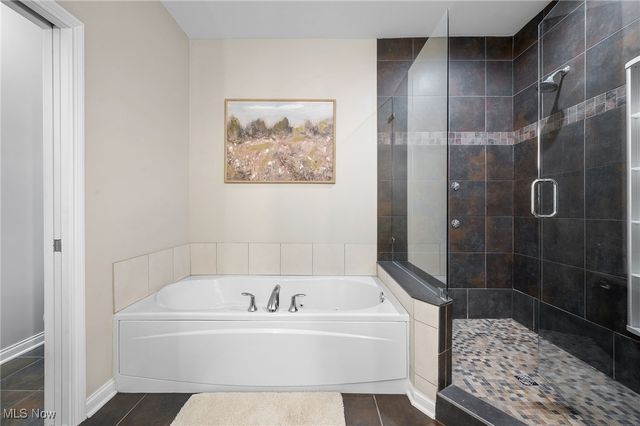 1451 Lindazzo Avenue, Cleveland, OH 44114