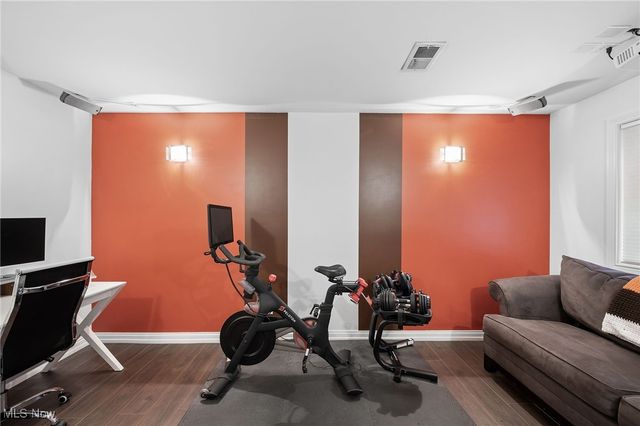 1451 Lindazzo Avenue, Cleveland, OH 44114