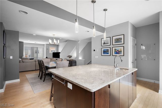 1451 Lindazzo Avenue, Cleveland, OH 44114