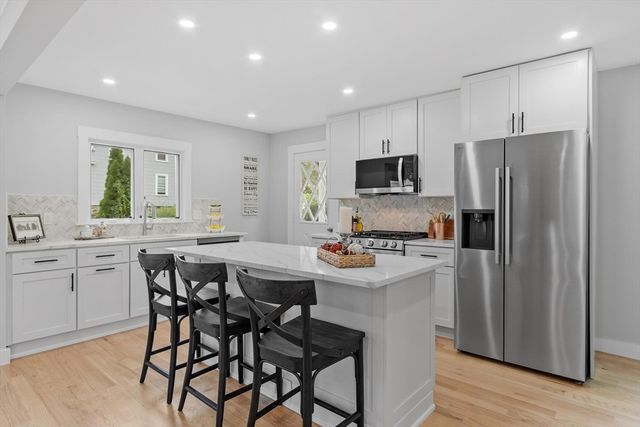317 Middlesex St, North Andover, MA 01845
