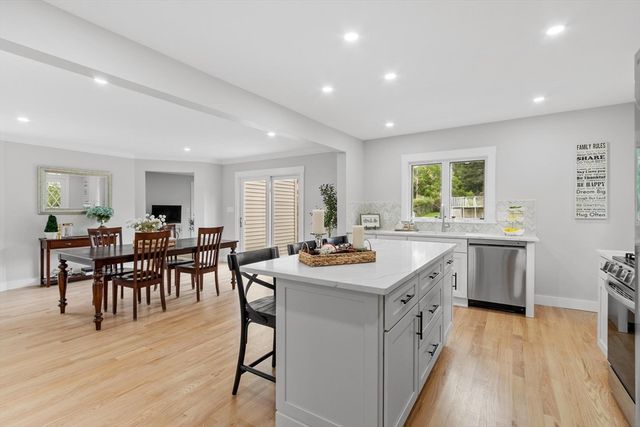 317 Middlesex St, North Andover, MA 01845