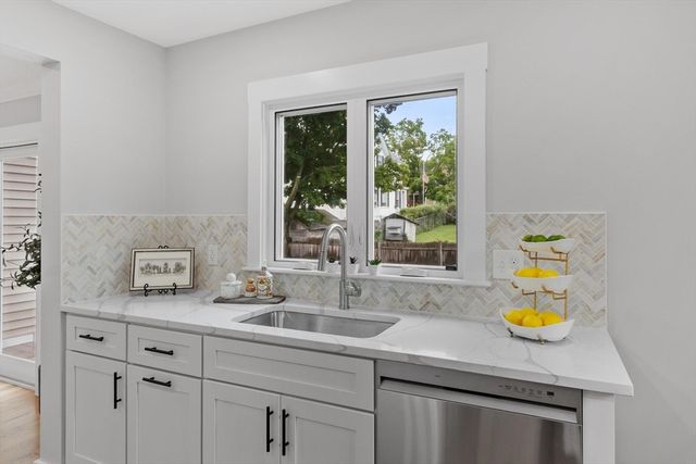 317 Middlesex St, North Andover, MA 01845