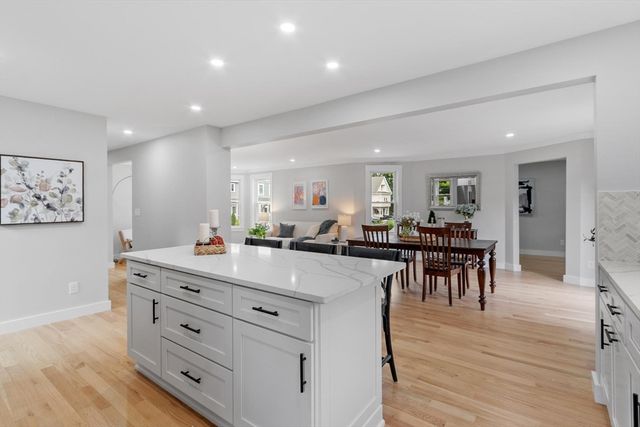 317 Middlesex St, North Andover, MA 01845