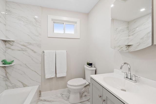 317 Middlesex St, North Andover, MA 01845