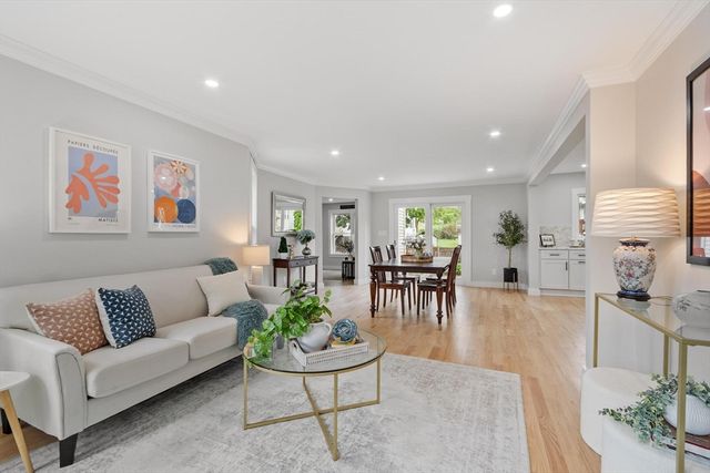317 Middlesex St, North Andover, MA 01845
