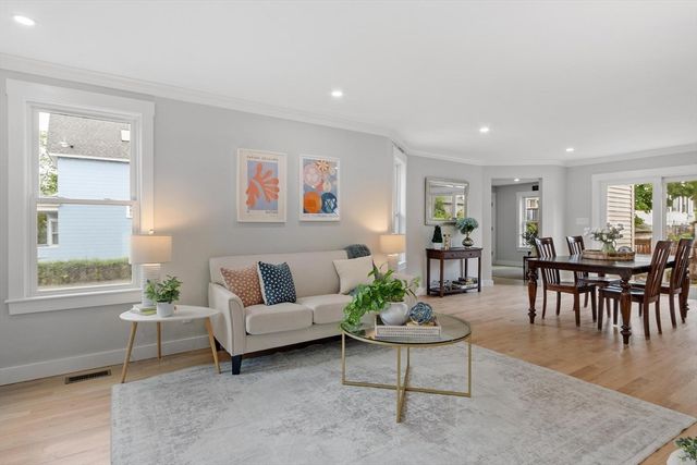 317 Middlesex St, North Andover, MA 01845