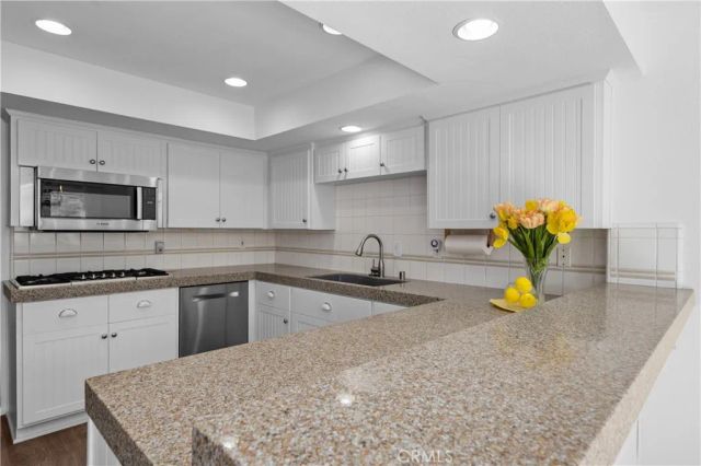22 Via Capri, Rancho Palos Verdes, CA 90275