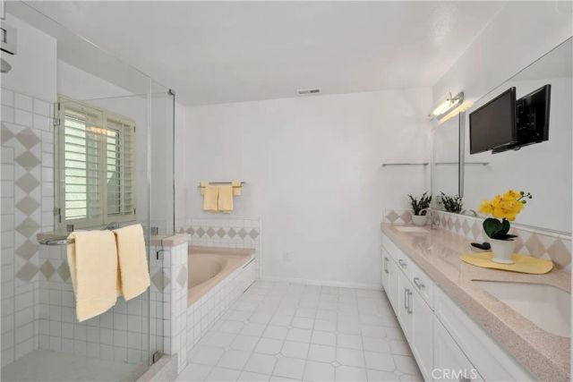 22 Via Capri, Rancho Palos Verdes, CA 90275
