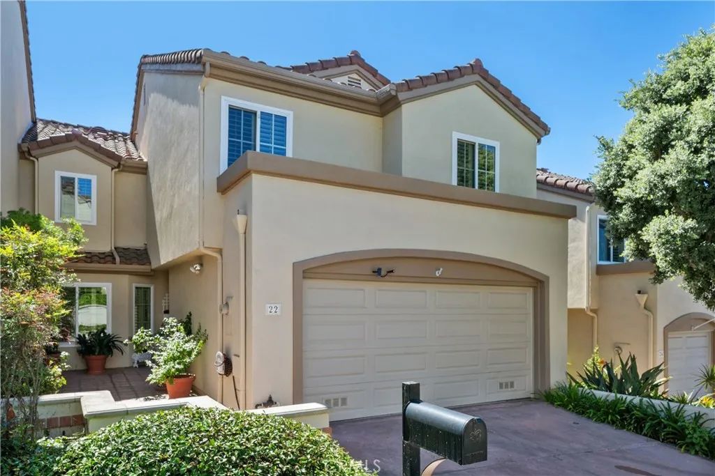 22 Via Capri, Rancho Palos Verdes, CA 90275