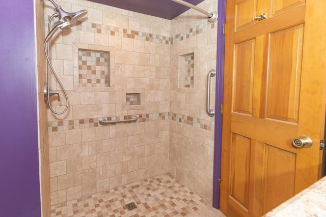 10177 Kimberly Lane, Newburgh, IN 47630