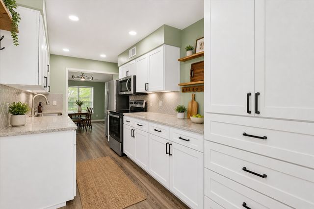 13635 Weald Green Street, Dallas, TX 75240