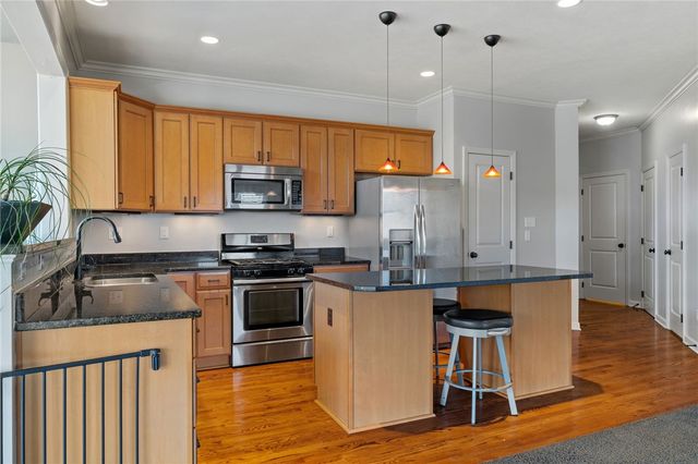 1359 Maplewood Cir, South Strabane, PA 15301