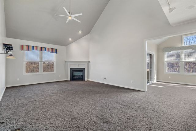 1359 Maplewood Cir, South Strabane, PA 15301