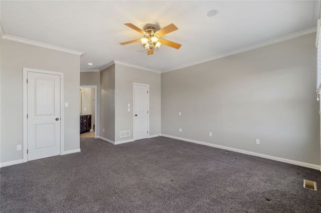 1359 Maplewood Cir, South Strabane, PA 15301