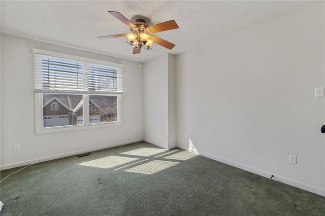 1359 Maplewood Cir, South Strabane, PA 15301