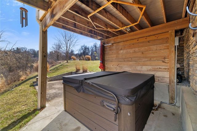 1359 Maplewood Cir, South Strabane, PA 15301