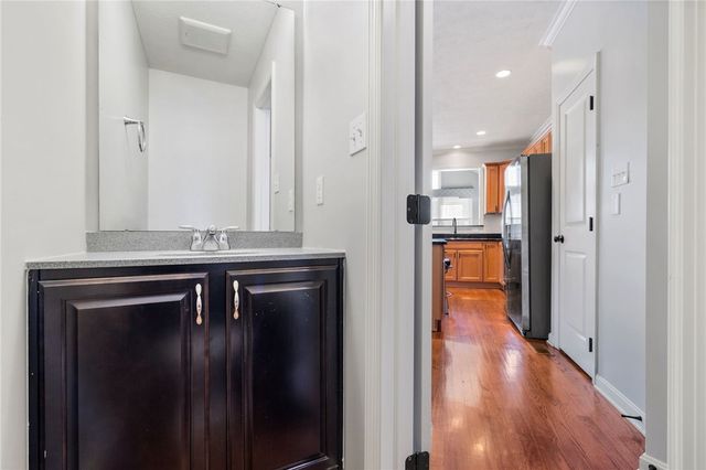 1359 Maplewood Cir, South Strabane, PA 15301