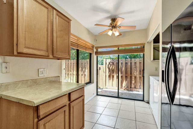 3810 NW 77TH Avenue, Davie, FL 33024