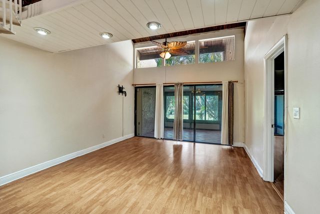 3810 NW 77TH Avenue, Davie, FL 33024