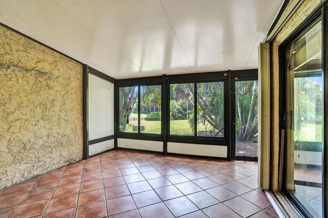 3810 NW 77TH Avenue, Davie, FL 33024