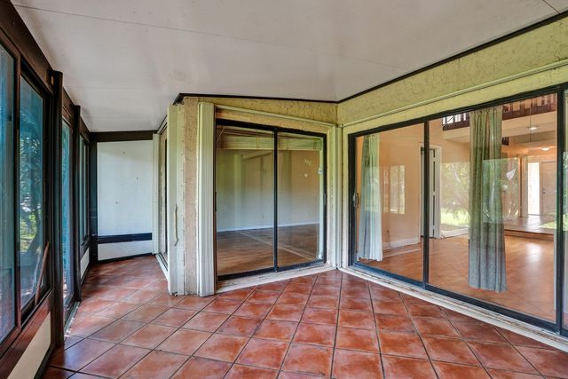 3810 NW 77TH Avenue, Davie, FL 33024