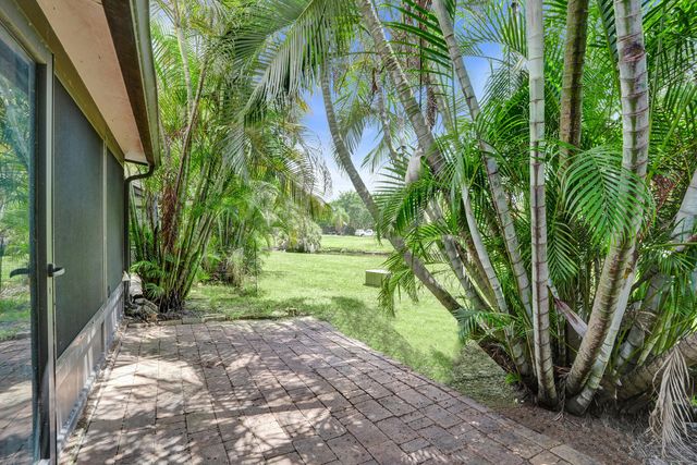3810 NW 77TH Avenue, Davie, FL 33024