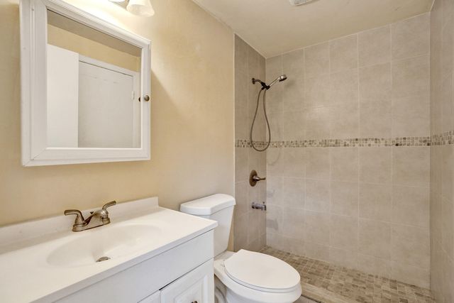 3810 NW 77TH Avenue, Davie, FL 33024