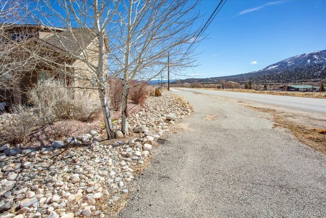 10433 Mesa View Court, Poncha Springs, CO 81242