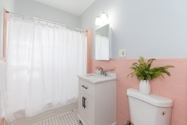 29 Mount Ida Rd, Boston, MA 02122