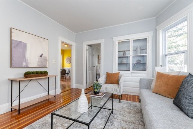 29 Mount Ida Rd, Boston, MA 02122