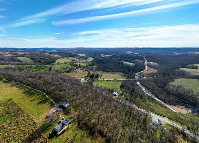 18553 Highway 303, Fayetteville, AR 72703