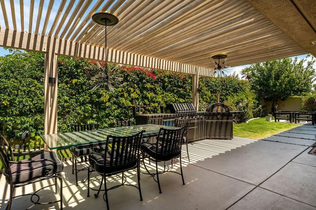 18 Mcgill Drive, Rancho Mirage, CA 92270