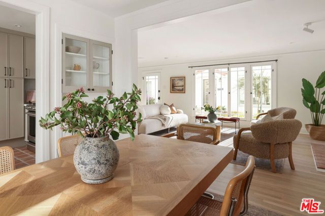 617 N Sycamore Avenue, Los Angeles, CA 90036