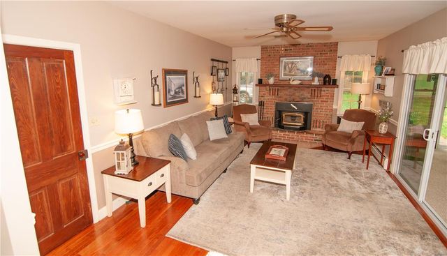 748 Rolling Hills Road, Bedminster Twp, PA 18942