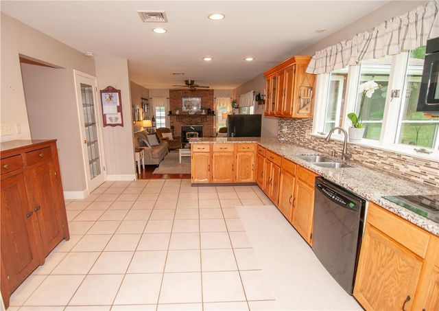 748 Rolling Hills Road, Bedminster Twp, PA 18942